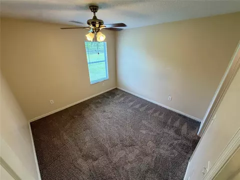 Bedroom - 8076 Juniper Rd, Ocala, FL 34480 photo 4 of 4