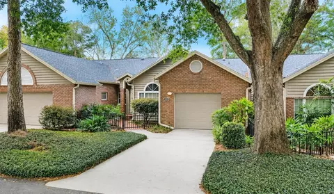 3882 NW 25th Cir, Gainesville, FL 32606