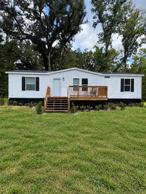 1339 SW Central Ter, Fort White, FL 32038