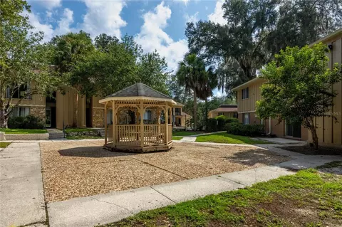 Exterior - 507 NW 39th Rd #122, Gainesville, FL 32607 photo 4 of 6