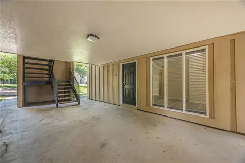 Exterior - 507 NW 39th Rd #122, Gainesville, FL 32607 photo 2 of 6