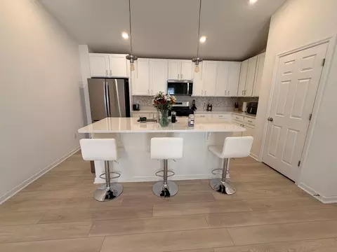 Kitchen - 354 Boulder Ln, Saint Johns, FL 32259 photo 2 of 4