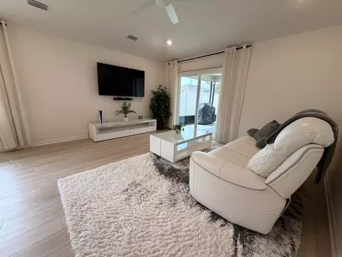 Living - 354 Boulder Ln, Saint Johns, FL 32259 photo 2 of 3