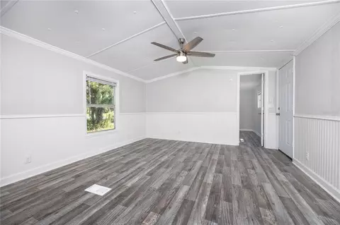 Living - 503 5th St SW, Jasper, FL 32052 photo 2 of 2