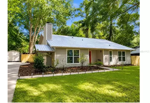 Exterior - 731 NW 37th St, Gainesville, FL 32607 photo 2 of 6