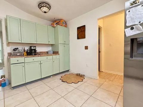 Kitchen - 731 NW 37th St, Gainesville, FL 32607 photo 2 of 2