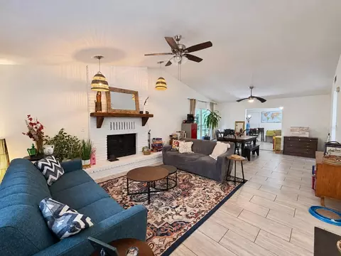Living - 731 NW 37th St, Gainesville, FL 32607 photo 2 of 3