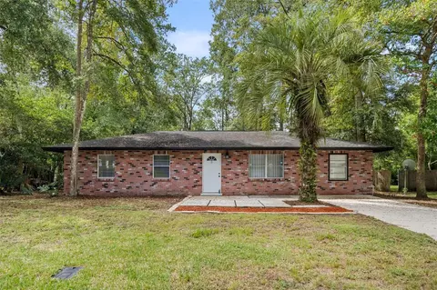 2827 NW 42nd Pl, Gainesville, FL 32605