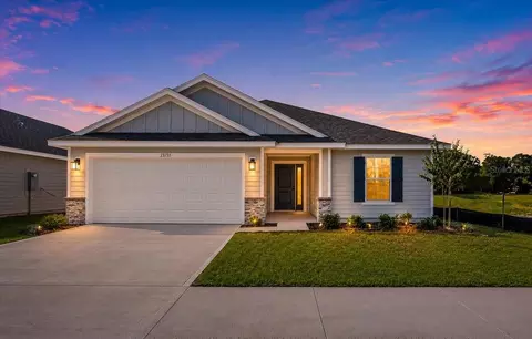 2585 SW 250th Dr, Newberry, FL 32669