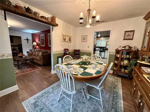 Dining - 8614 SW 1st Ave, Gainesville, FL 32607 photo 3 of 3