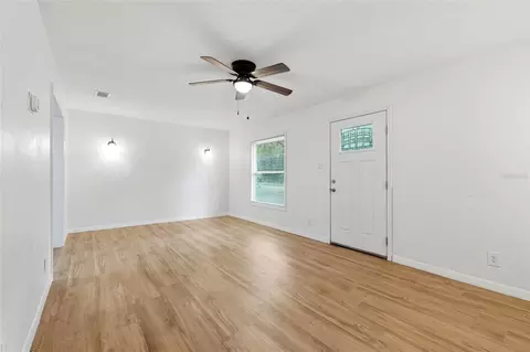 Living - 924 Maltas Ave, Interlachen, FL 32148 photo 1 of 3