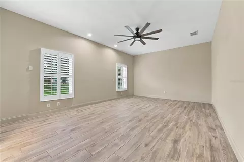 Living - 16 Lakeside Dr, Ocala, FL 34482 photo 6 of 7