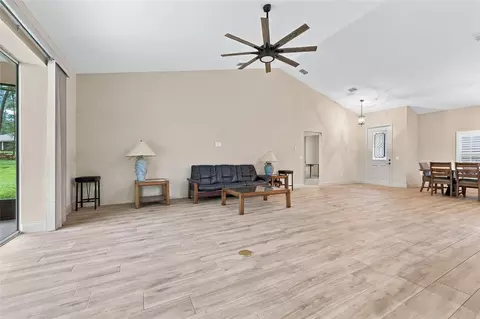 Living - 16 Lakeside Dr, Ocala, FL 34482 photo 4 of 7