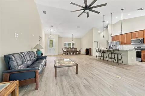 Living - 16 Lakeside Dr, Ocala, FL 34482 photo 3 of 7