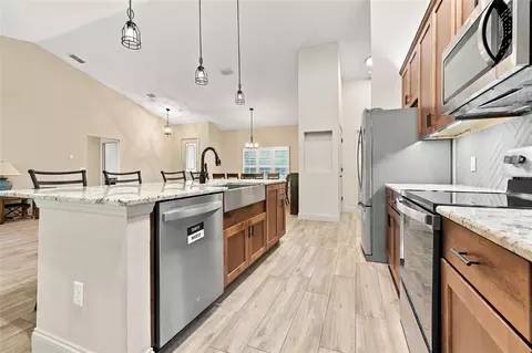 Kitchen - 16 Lakeside Dr, Ocala, FL 34482 photo 4 of 4
