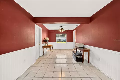 Entry Way - 1139 NE 8th St, Ocala, FL 34470 photo 2 of 6