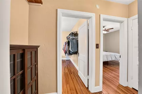 Entry Way - 1139 NE 8th St, Ocala, FL 34470 photo 4 of 6