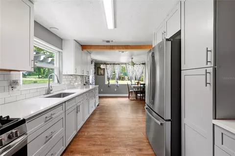 Kitchen - 18467 NW 57th Ct, Reddick, FL 32686 photo 3 of 4