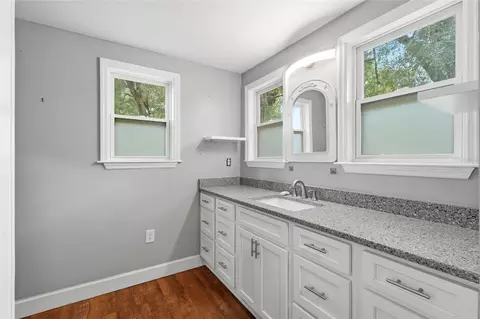 Bath - 18467 NW 57th Ct, Reddick, FL 32686 photo 1 of 1