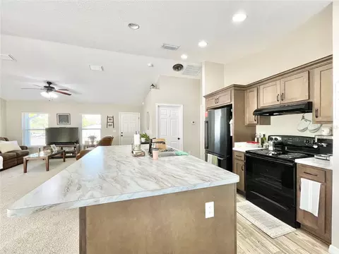 Kitchen - 121 NW 5th Pl, Williston, FL 32696 photo 2 of 3