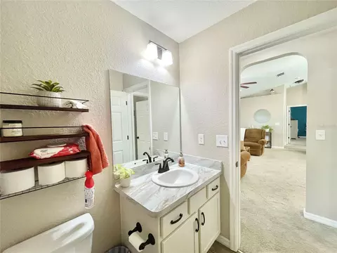 Bath - 121 NW 5th Pl, Williston, FL 32696 photo 5 of 5