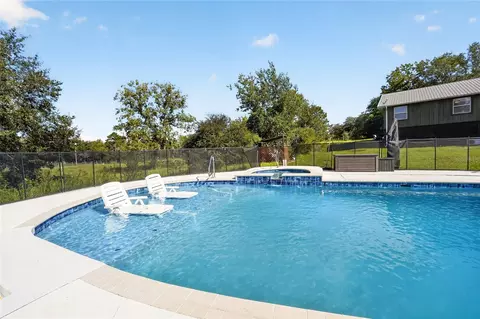 Exterior - 5151 NE 124th Ter, Williston, FL 32696 photo 7 of 16