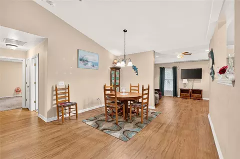 Dining - 118 Garnet Pl, Interlachen, FL 32148 photo 1 of 2