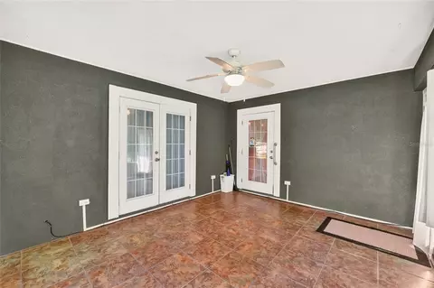 Exterior - 118 Garnet Pl, Interlachen, FL 32148 photo 2 of 9