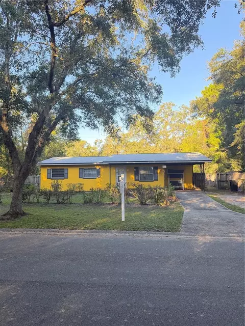 3626 NE 12 St, Gainesville, FL 32609
