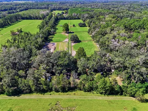 5916 NW 158th St, Alachua, FL 32615