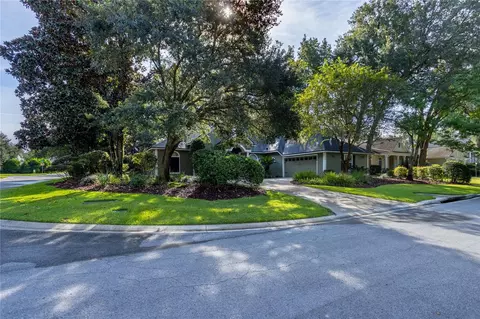 Exterior - 915 SW 86th Way, Gainesville, FL 32607 photo 16 of 16