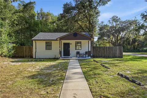 825 NW 19th Ave, Gainesville, FL 32609