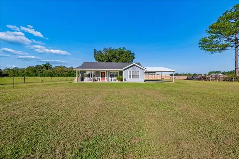7432 SE 30th St, Trenton, FL 32693