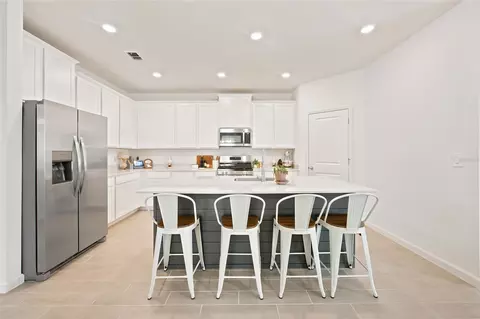Kitchen - 551 NW 4th Pl, Williston, FL 32696 photo 1 of 5