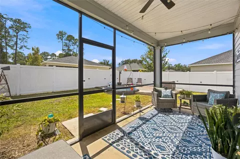 Exterior - 551 NW 4th Pl, Williston, FL 32696 photo 5 of 8