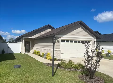 24328 SW 17th Ln, Newberry, FL 32669