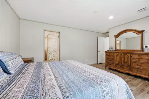 Bedroom - 9367 254th Ter, O Brien, FL 32071 photo 1 of 1