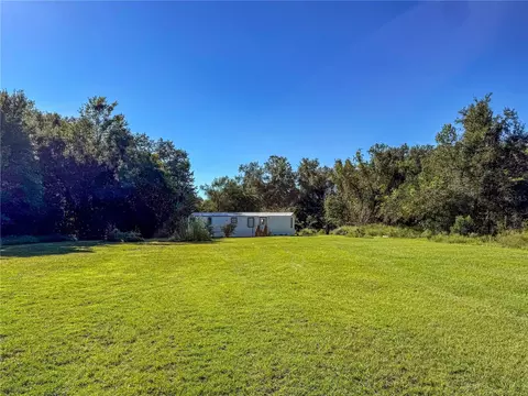 24325 SW 46th Ave, Newberry, FL 32669