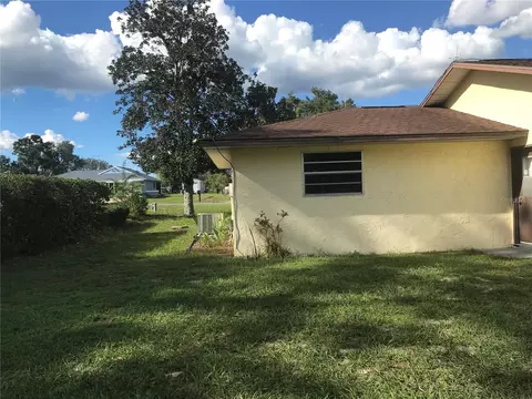Exterior - 313 Bahia Cir, Ocala, FL 34472 photo 4 of 8