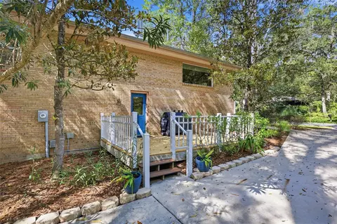 Exterior - 406 NW 28th Ter, Gainesville, FL 32607 photo 4 of 7