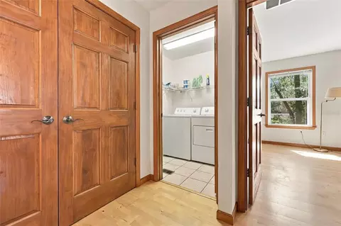 Entry Way - 406 NW 28th Ter, Gainesville, FL 32607 photo 1 of 1