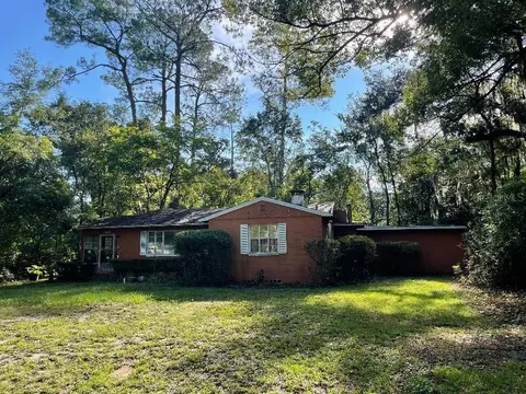 1305 NE 7th Ter, Gainesville, FL 32601