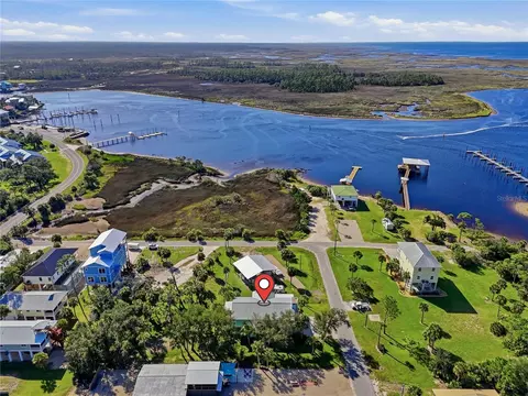 View/Area - 104 3rd St NW, Steinhatchee, FL 32359 photo 6 of 8
