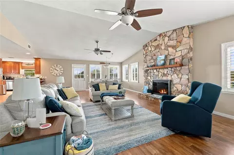 Living - 104 3rd St NW, Steinhatchee, FL 32359 photo 3 of 3