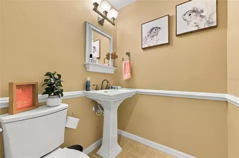 Bath - 104 3rd St NW, Steinhatchee, FL 32359 photo 4 of 5
