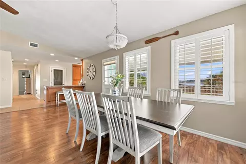 Dining - 104 3rd St NW, Steinhatchee, FL 32359 photo 2 of 2