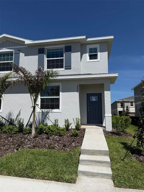 2258 Lesser Goldfinch Dr, Wimauma, FL 33598