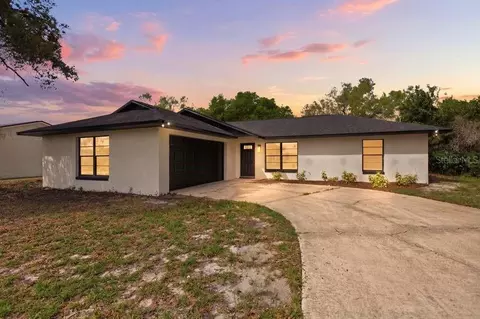 562 Galloway Ave, Deltona, FL 32725