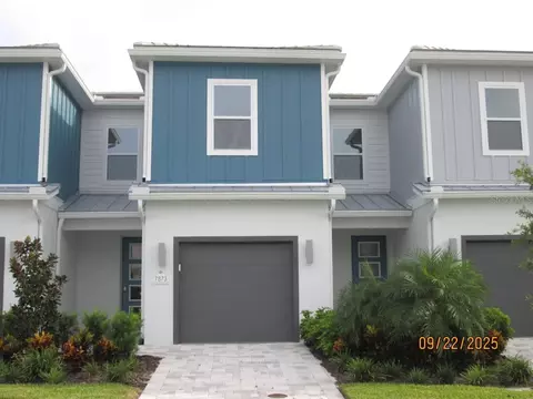 7873 Spectrum Dr, Reunion, FL 34747
