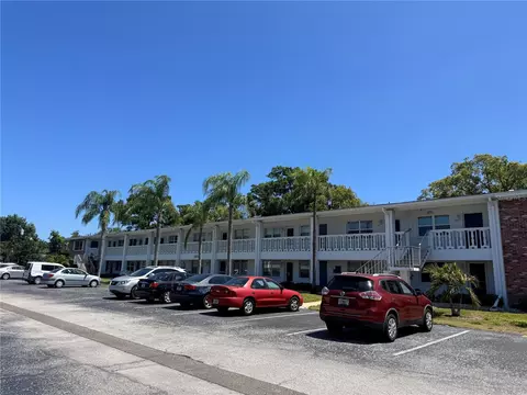 227 Brandy Wine Dr #227, Largo, FL 33771